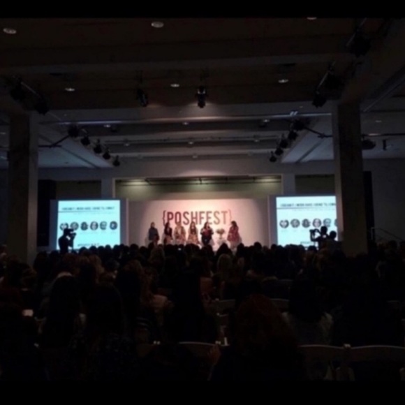 • COMMENTS MAXED • - Picture 3 of 5